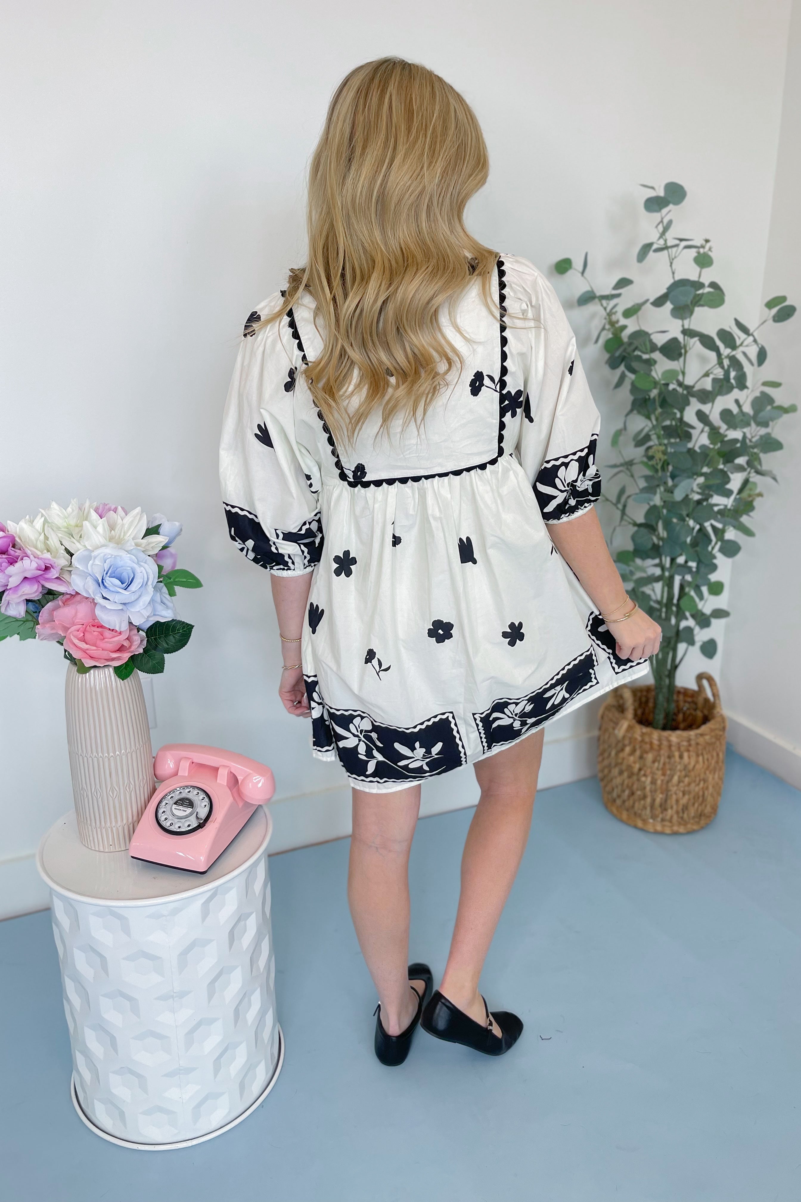 Lyla Floral Stenciled Scalloped Dress - Coremarkets
