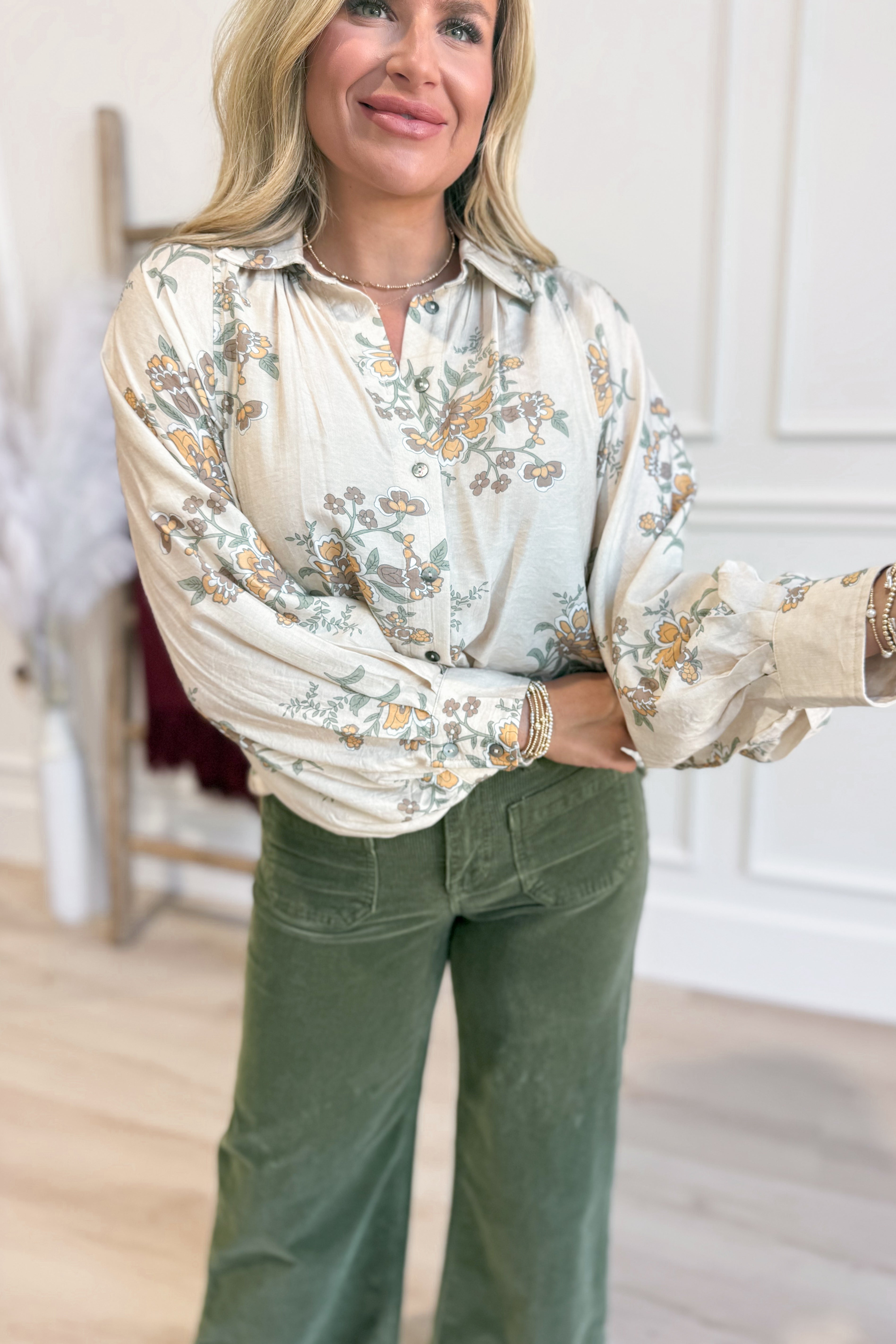Candice Soft Pleated Floral Top - Coremarkets