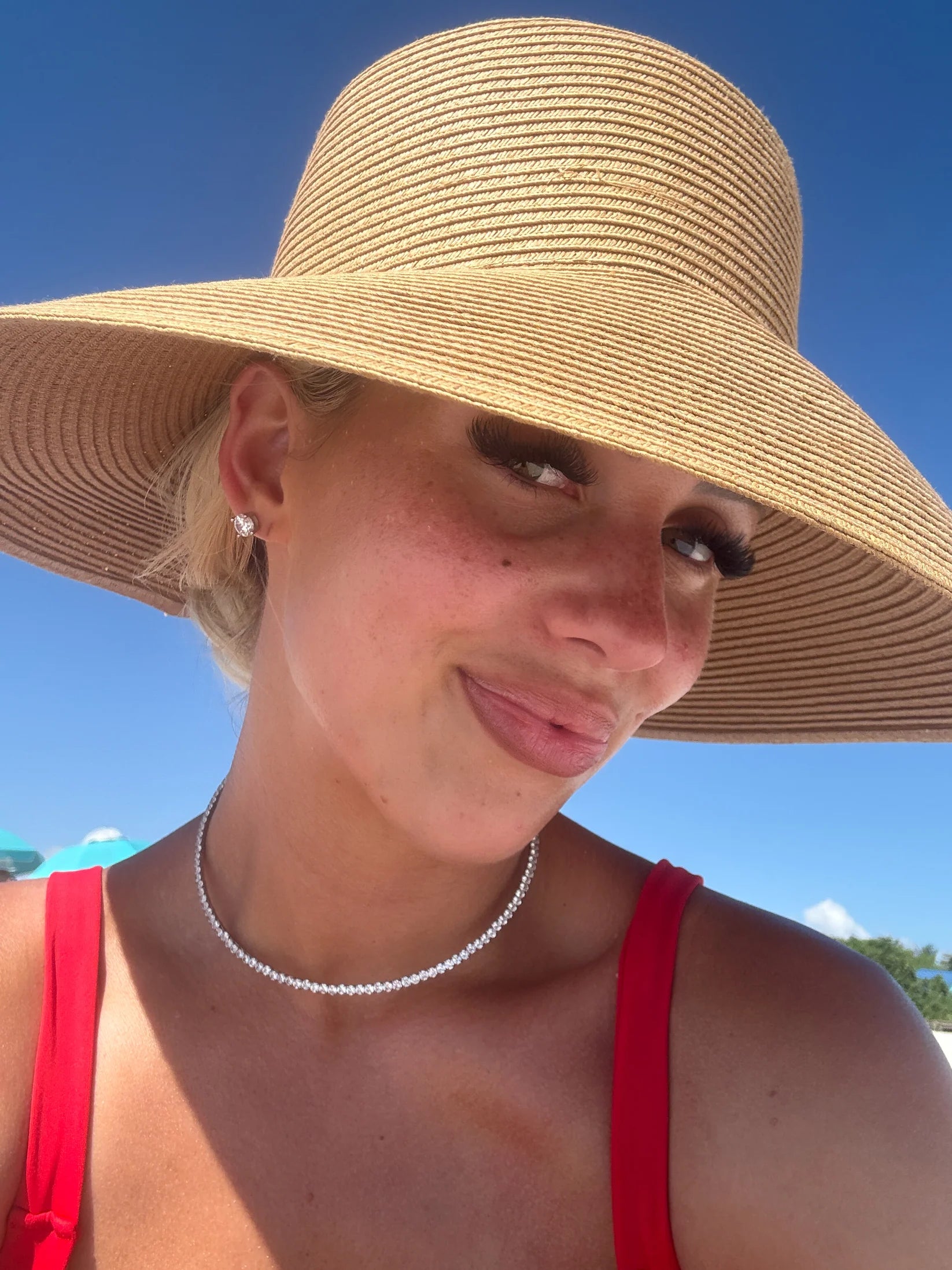 Chansutt Diamond Studs - Coremarkets