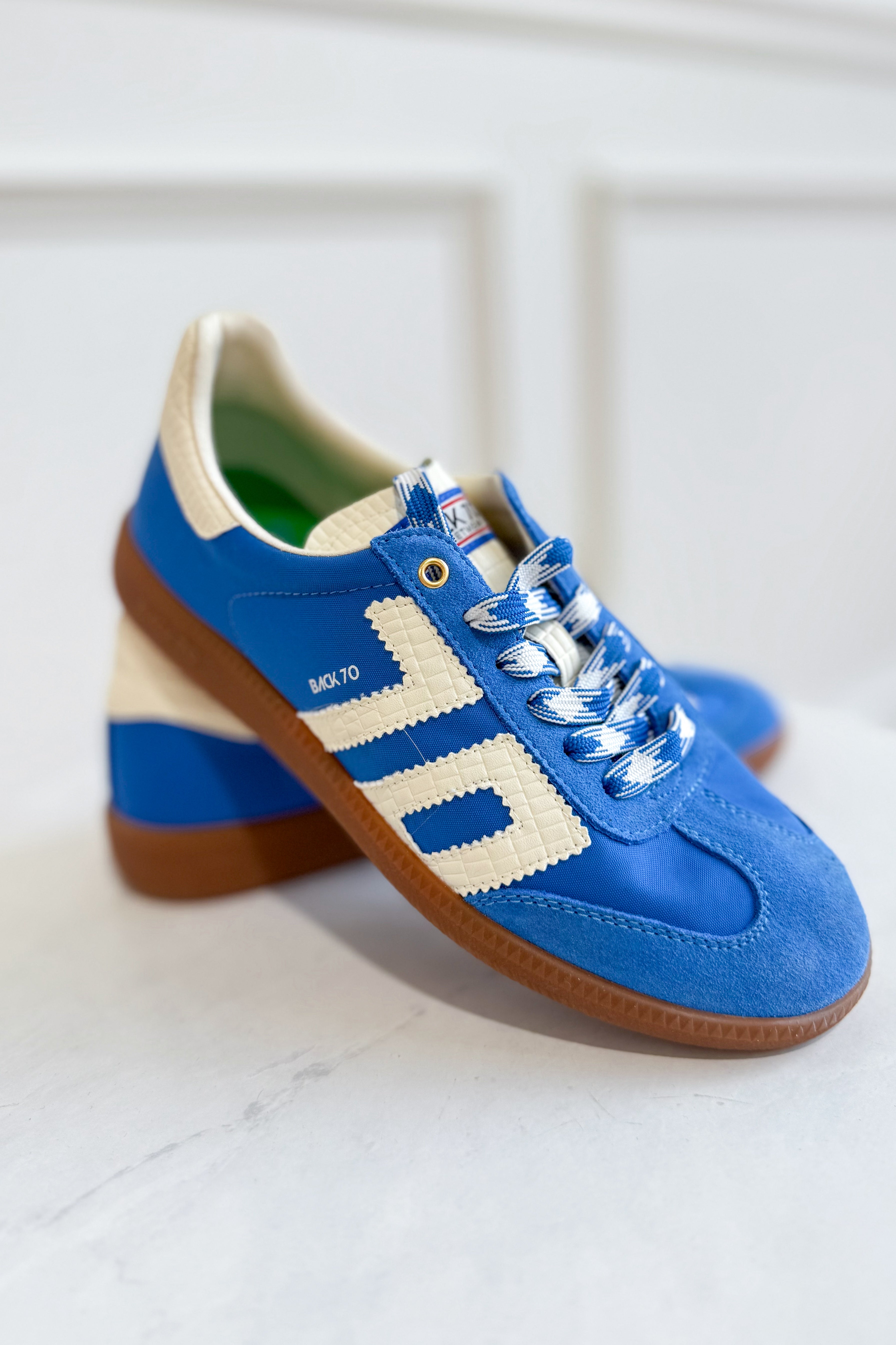 BACK70 Ghost Sneakers in Blue Milk - Coremarkets