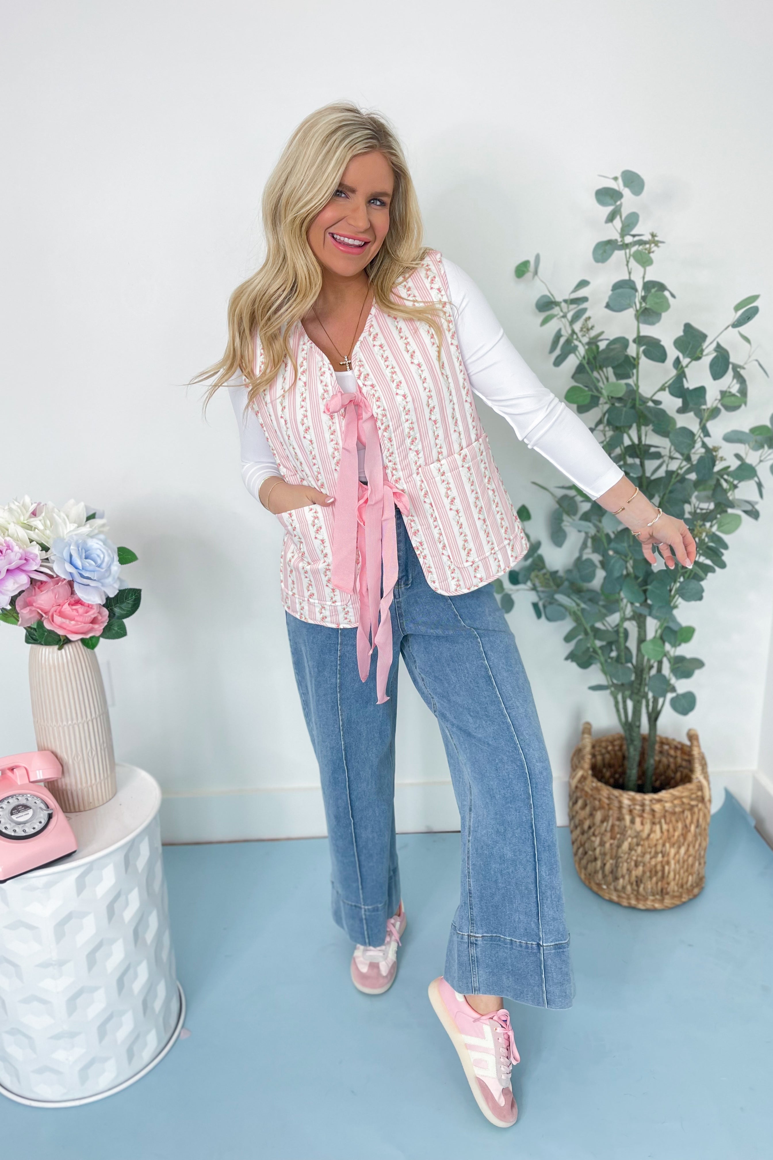 Evelynn Floral Tie Front Vest - Coremarkets