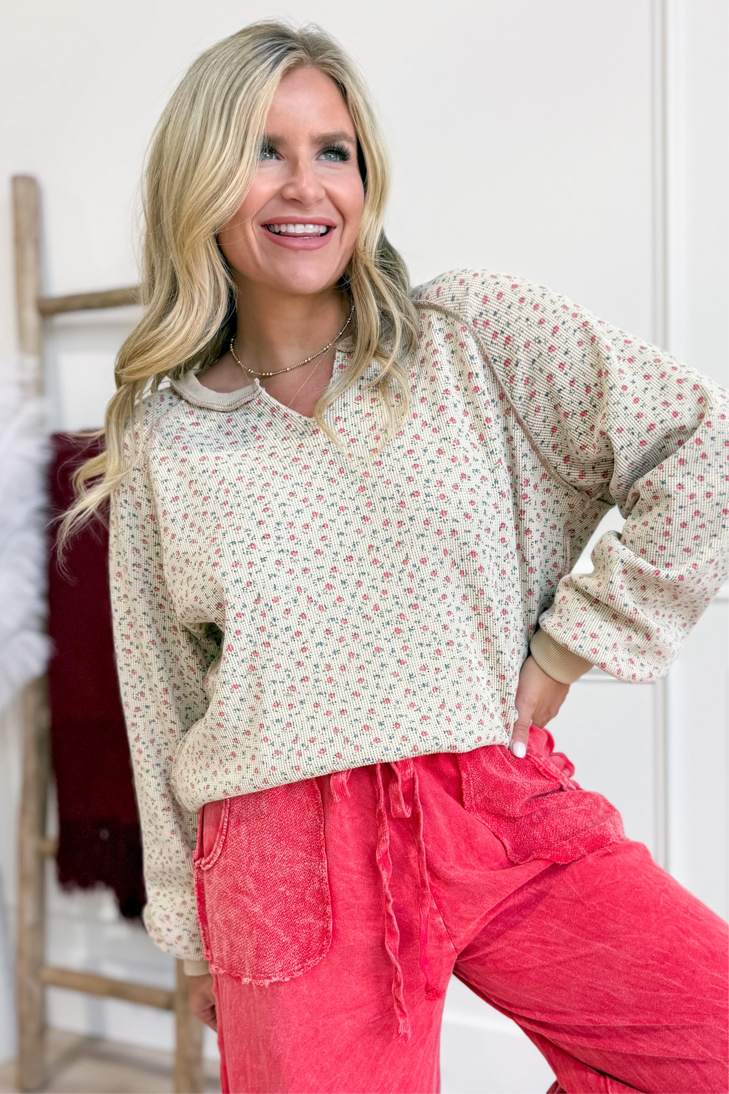 Addy Textured Floral Raglan Sleeve Top - Coremarkets