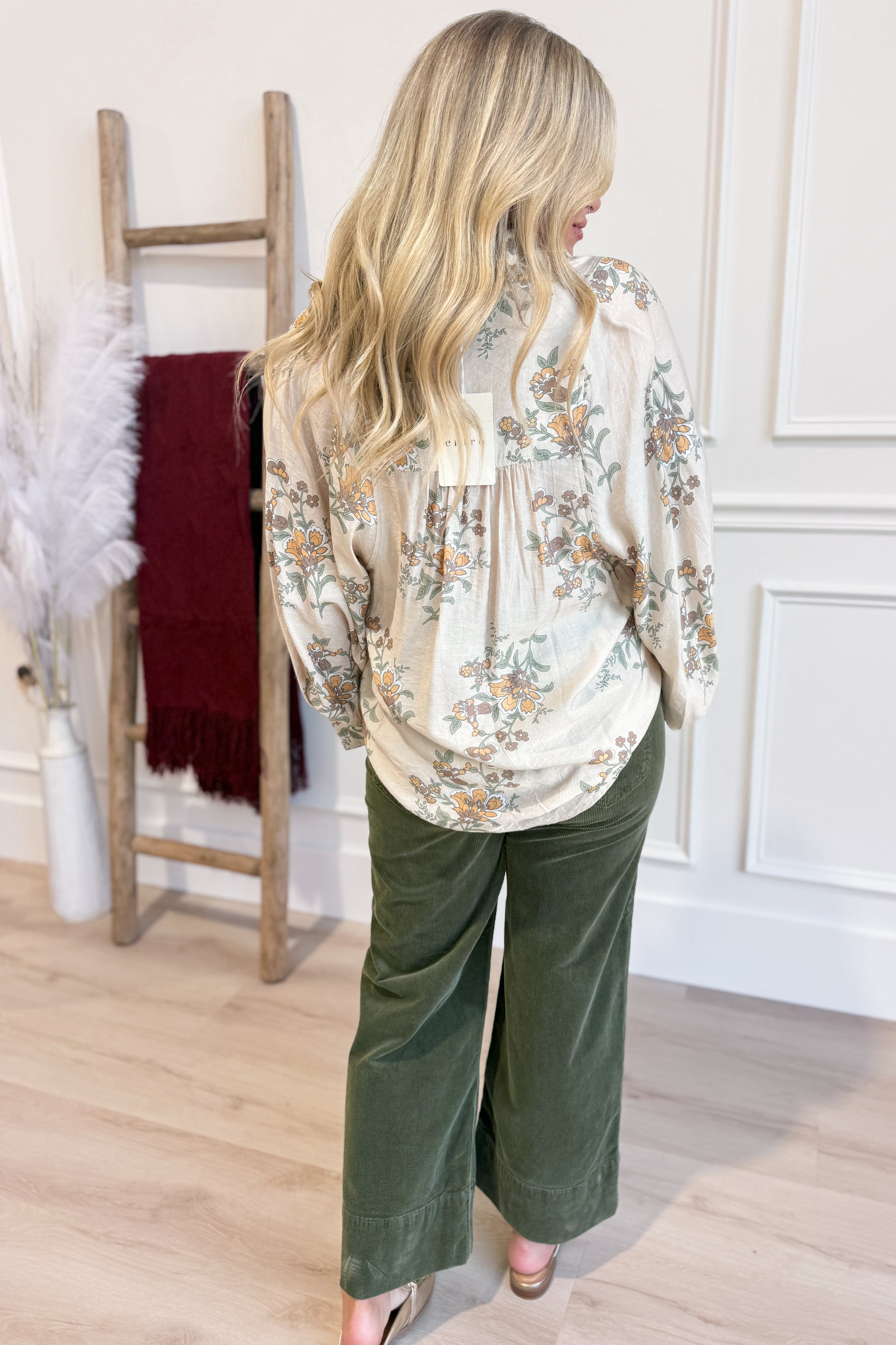 Candice Soft Pleated Floral Top - Coremarkets