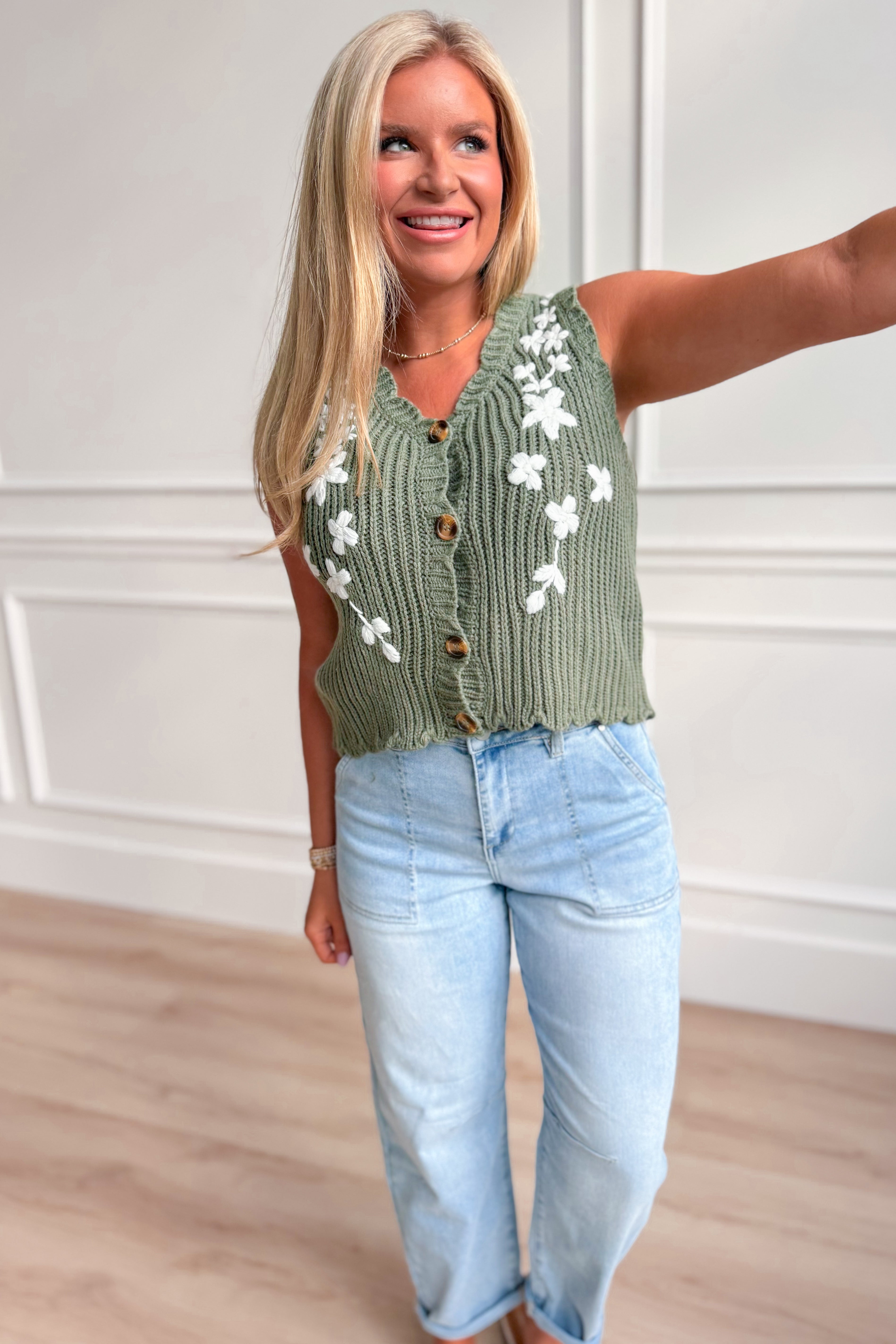 Linda Flower Knit Sweater Vest - Coremarkets