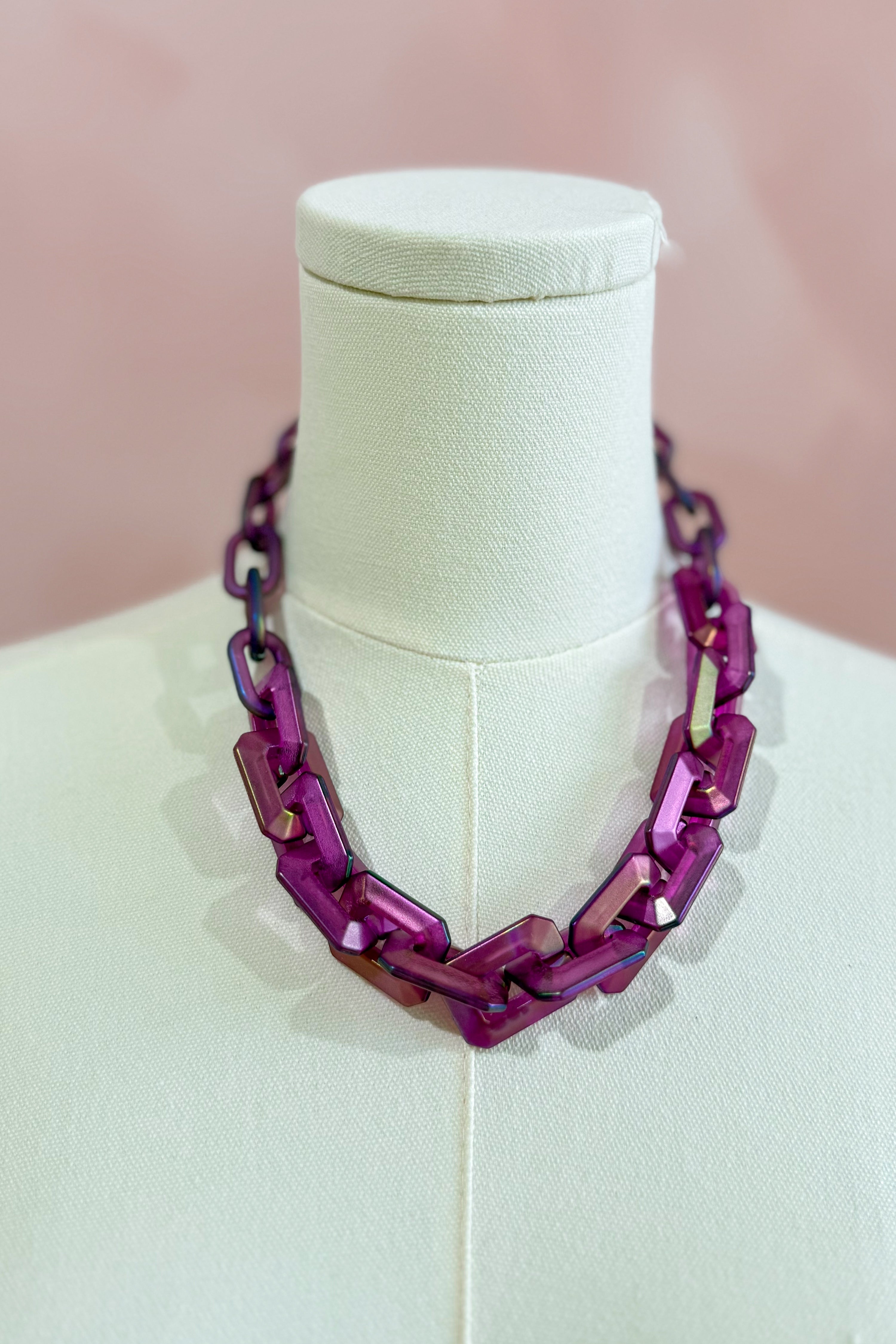 Zenzii Irene Resin Link Necklace - Coremarkets