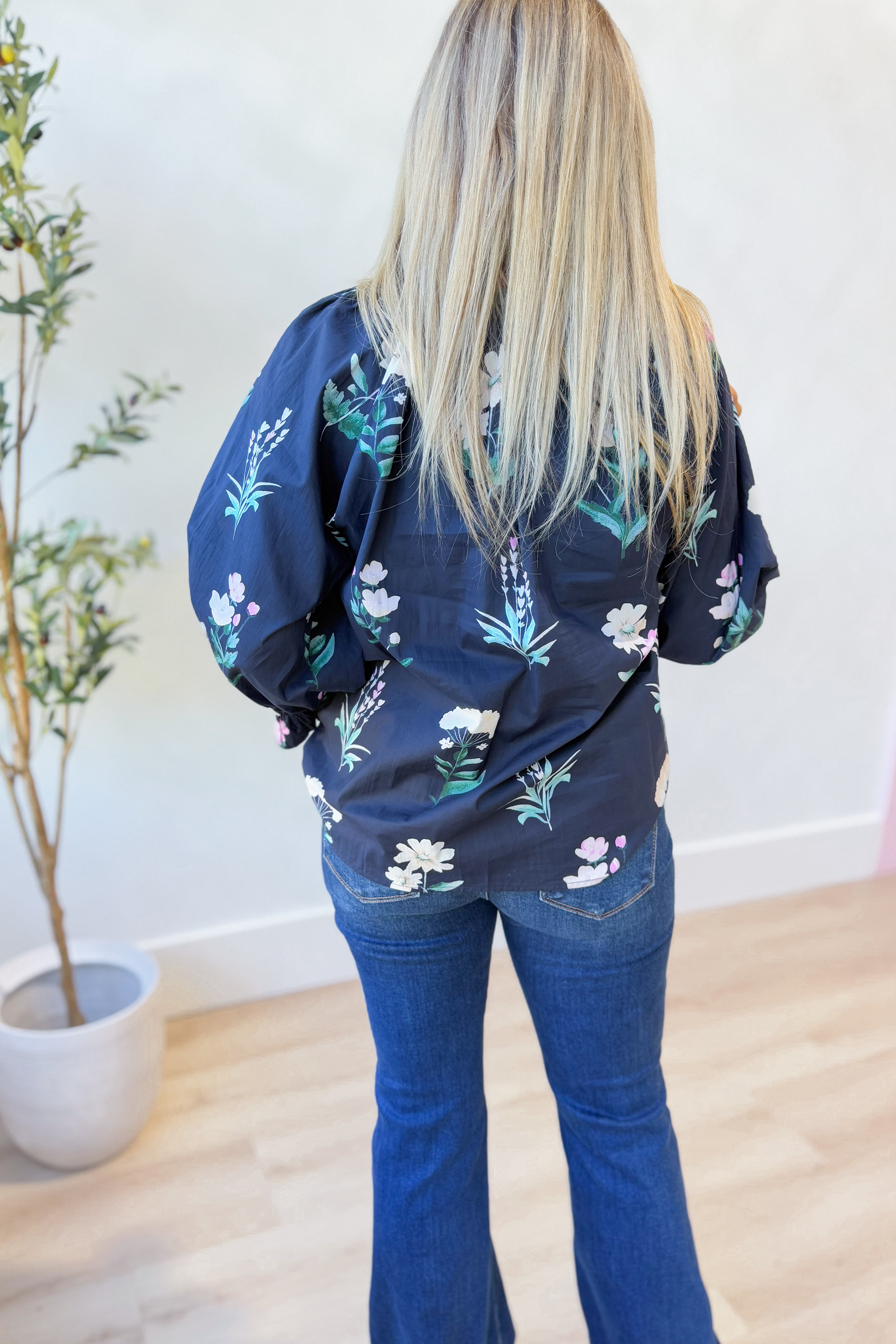 Hannah Floral Print Contrast Trim Blouse - Coremarkets