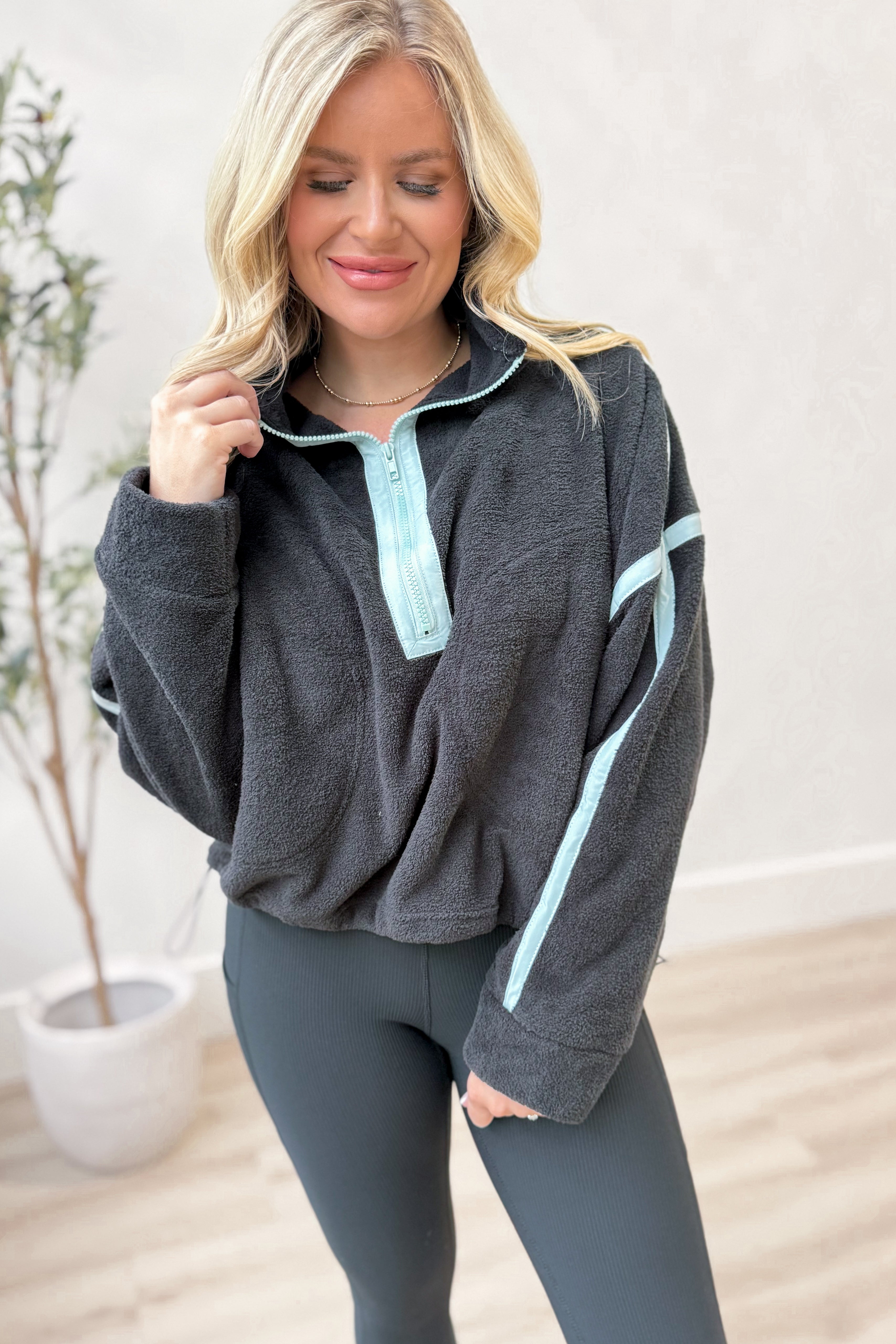 Veronica Quarter Zip Pullover - Coremarkets