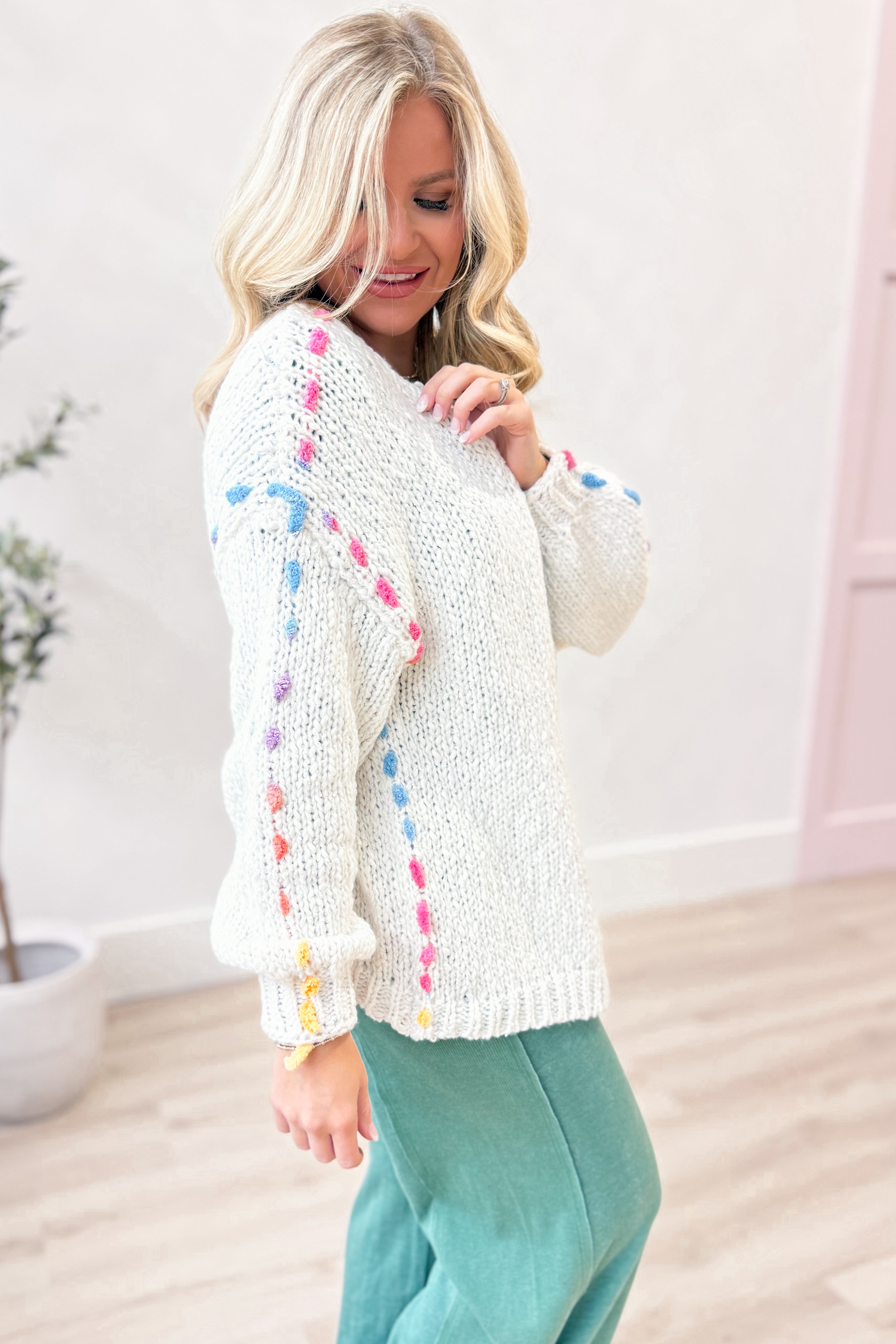 Val Rainbow Thread Trim Cardigan - Coremarkets