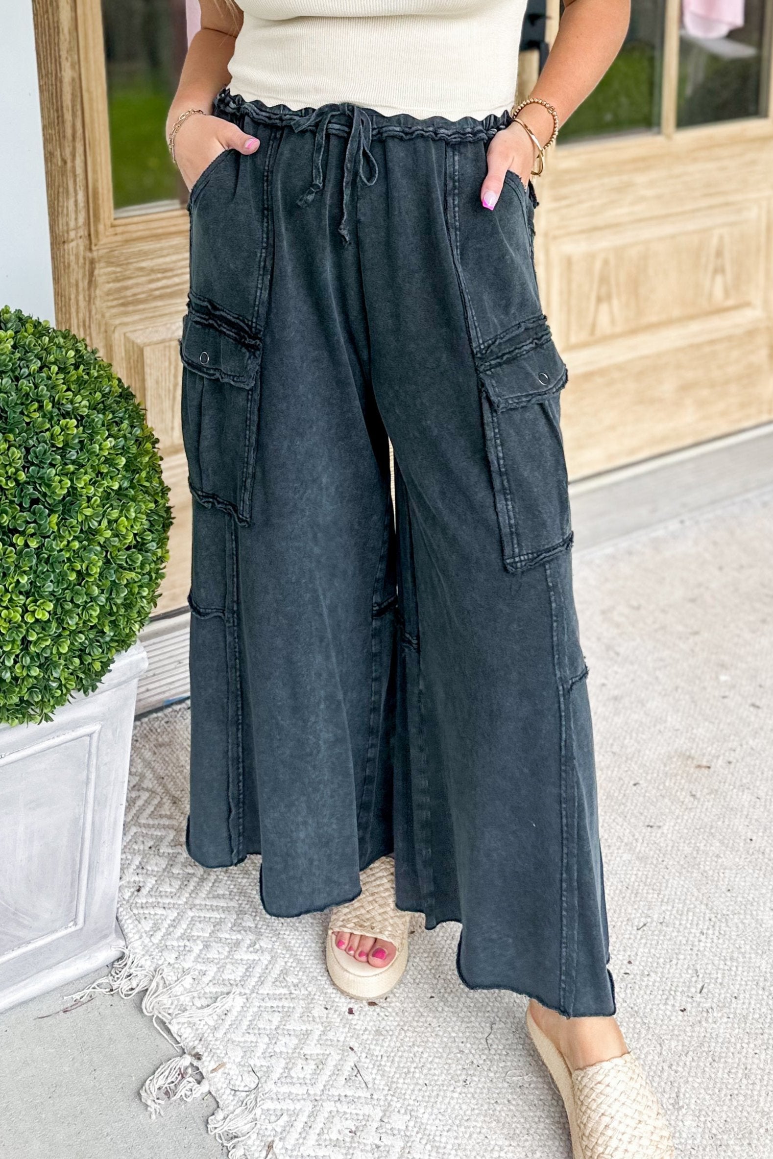 Mateo Mineral Washed Wide Leg Cargo Pants - Coremarkets