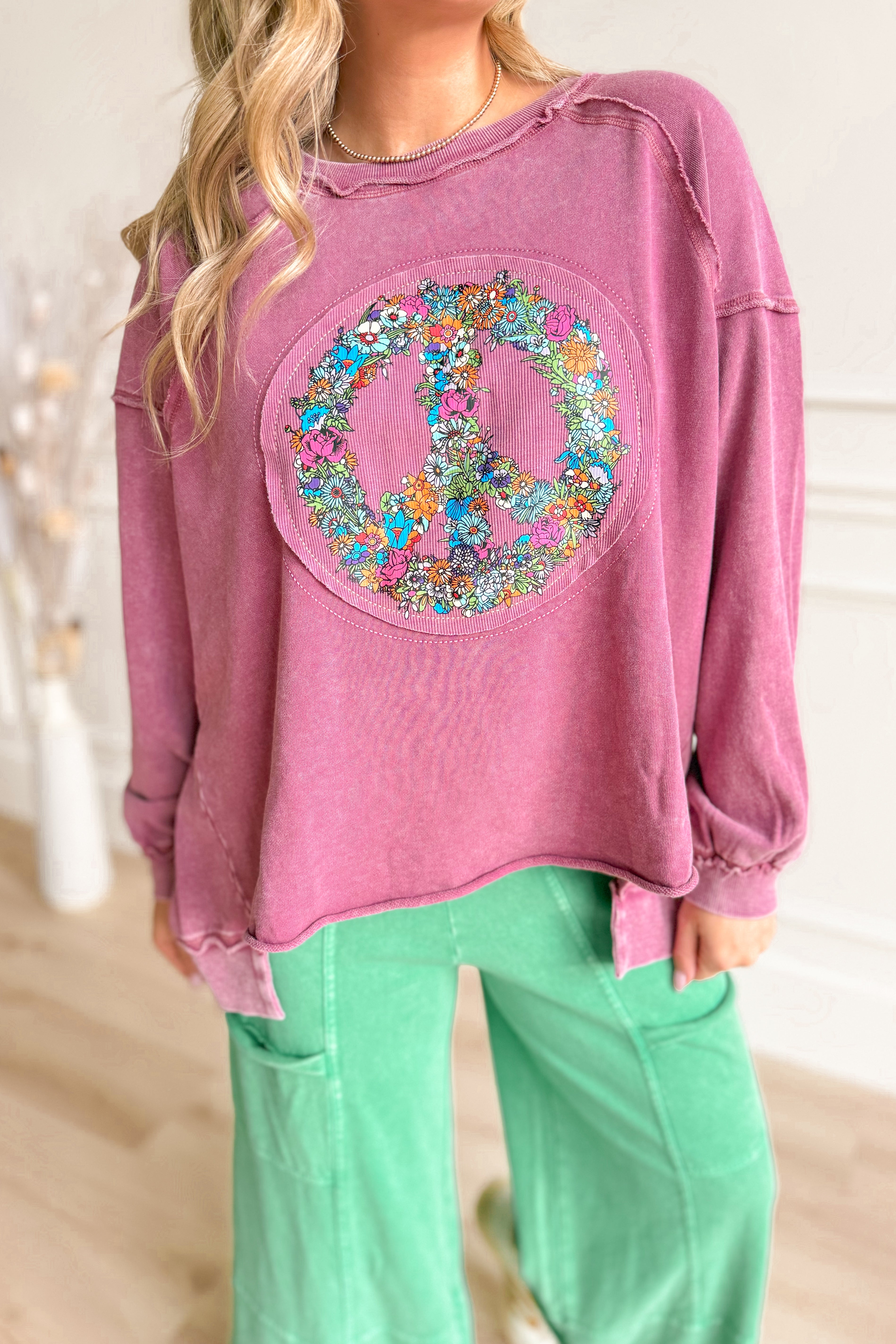 Binny Mineral Washed Peace Sign Pullover - Coremarkets