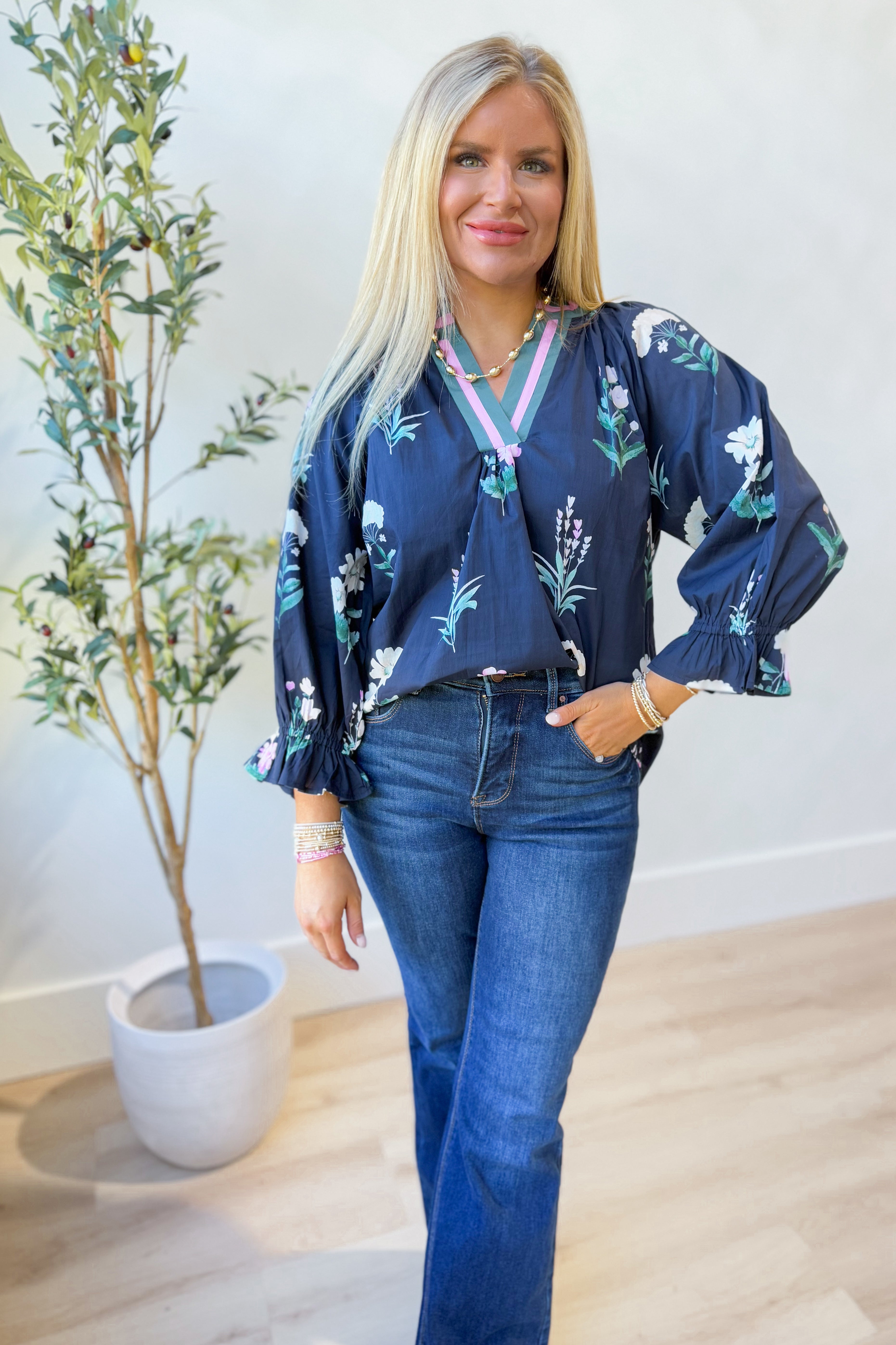 Hannah Floral Print Contrast Trim Blouse - Coremarkets