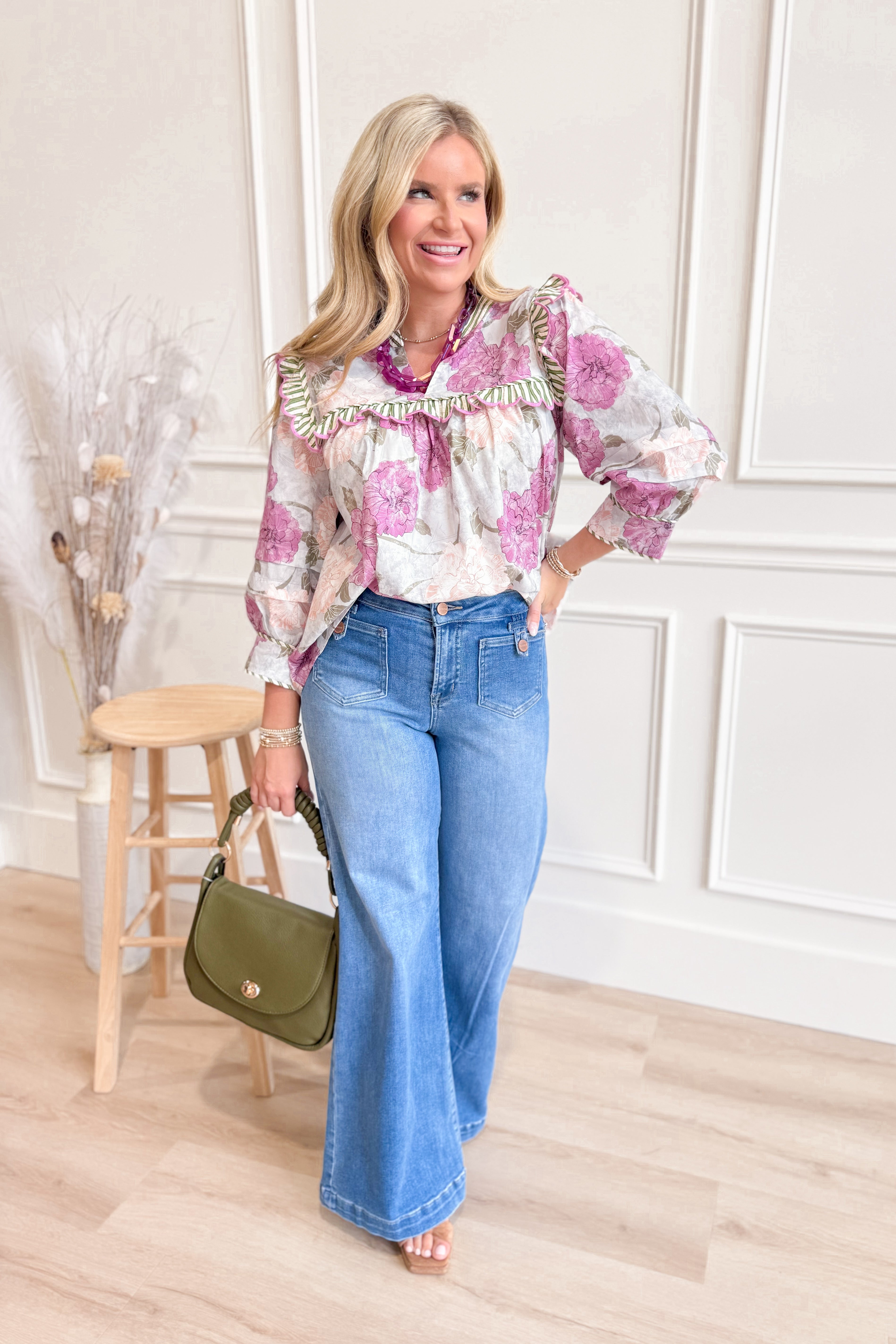 Samantha Floral Contrasted Trim Top - Coremarkets