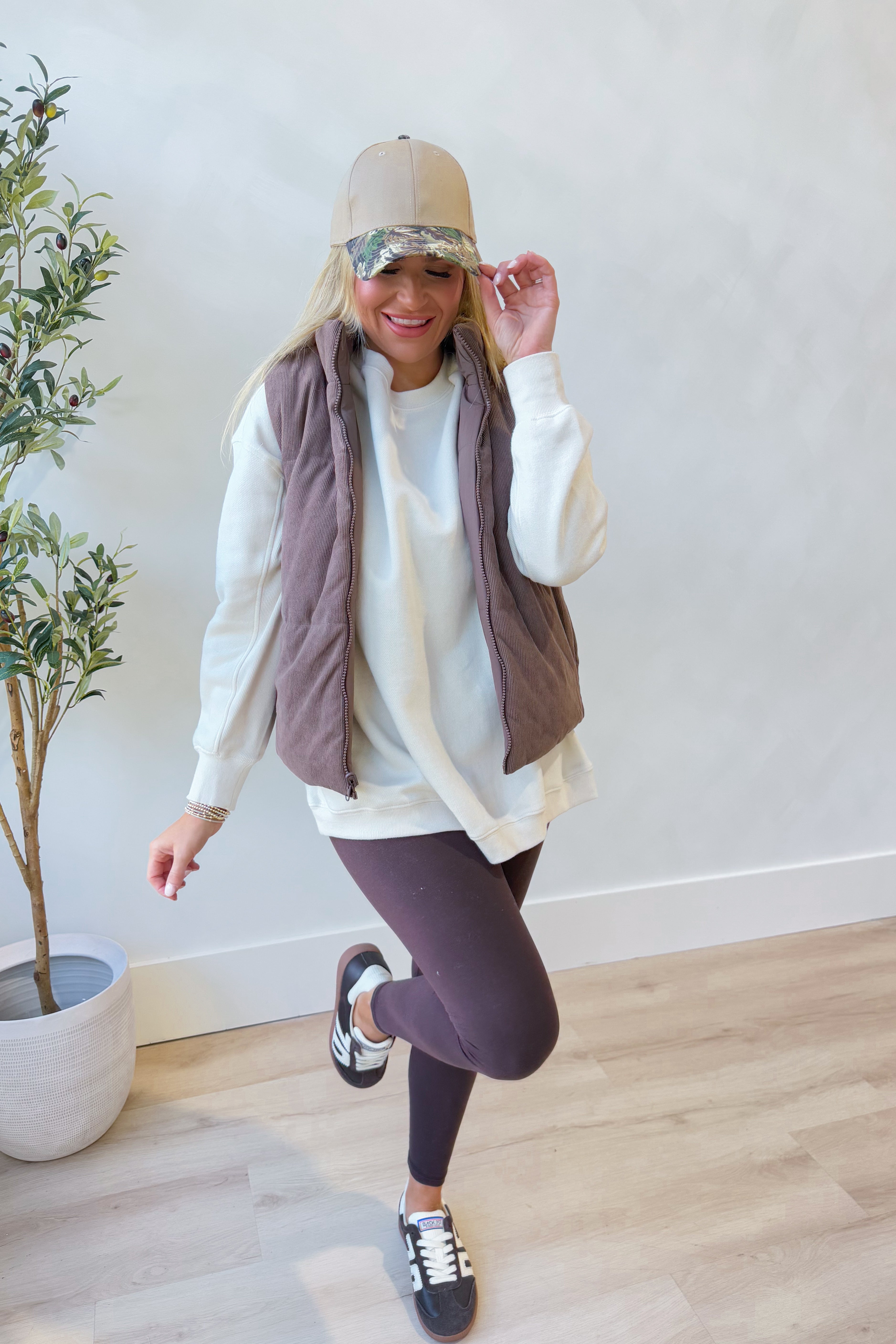 Conrad Corduroy Reversible Puffer Vest - Coremarkets