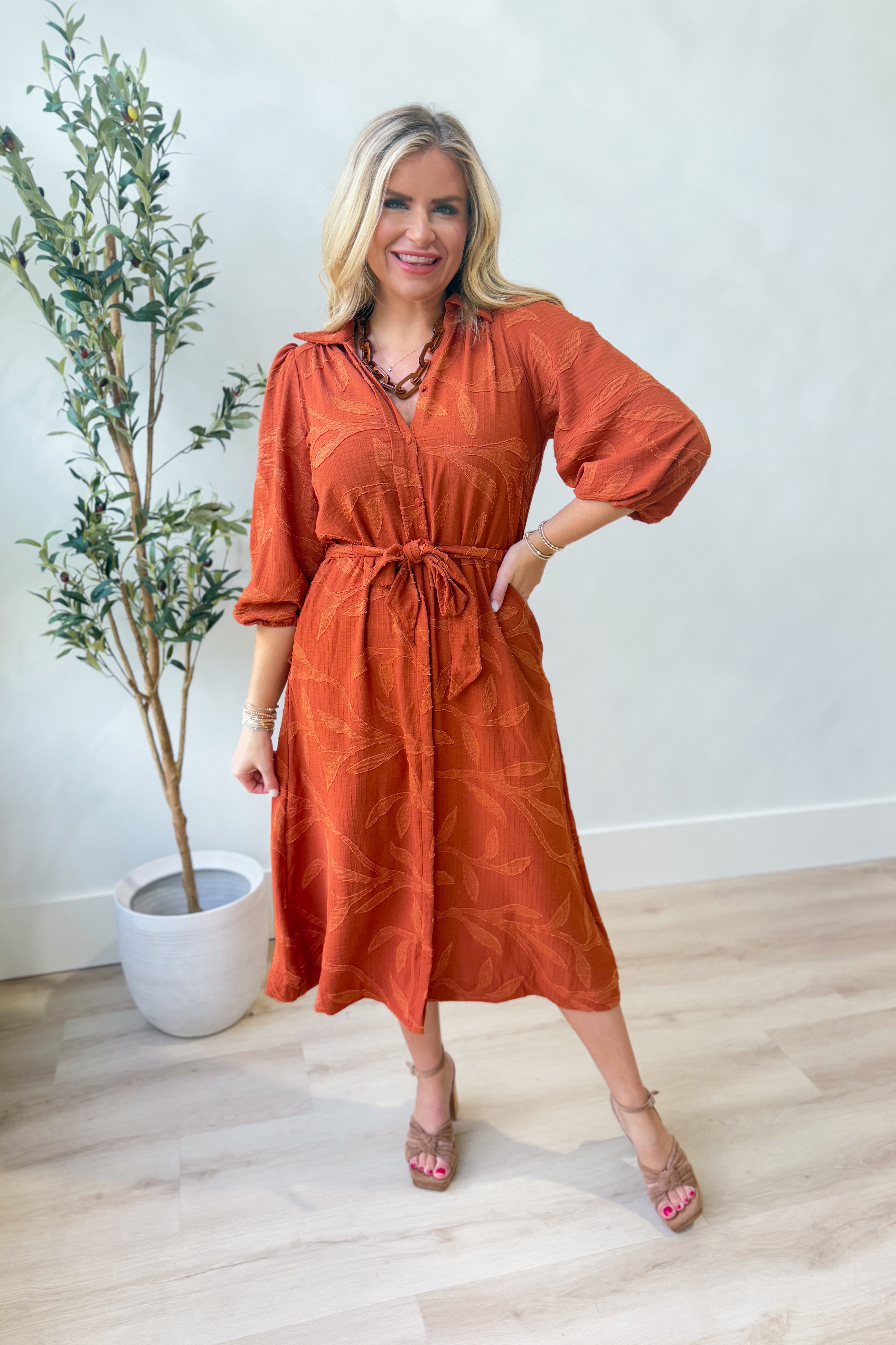 Debby Textured Tiered Midi Dress - Coremarkets