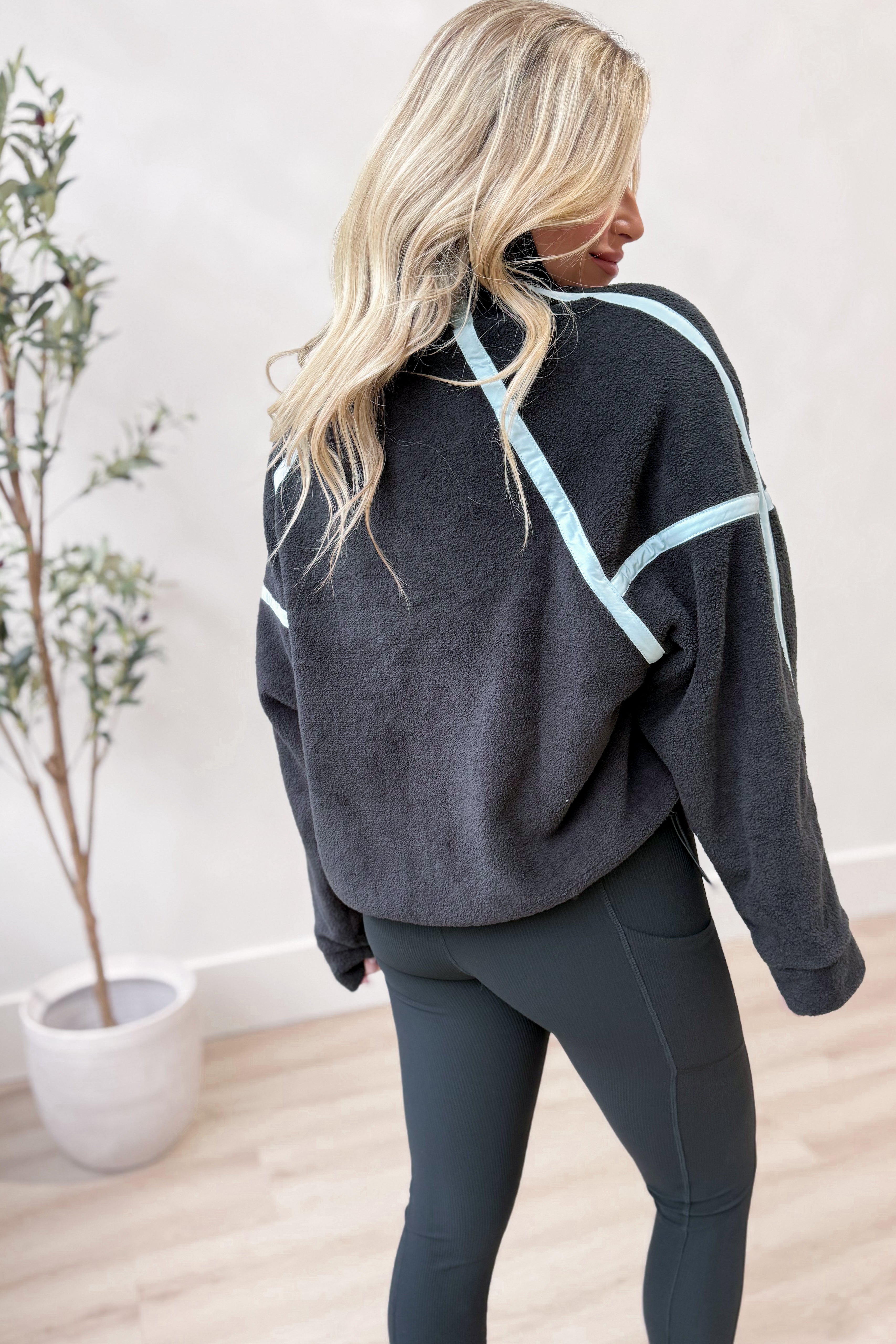 Veronica Quarter Zip Pullover - Coremarkets