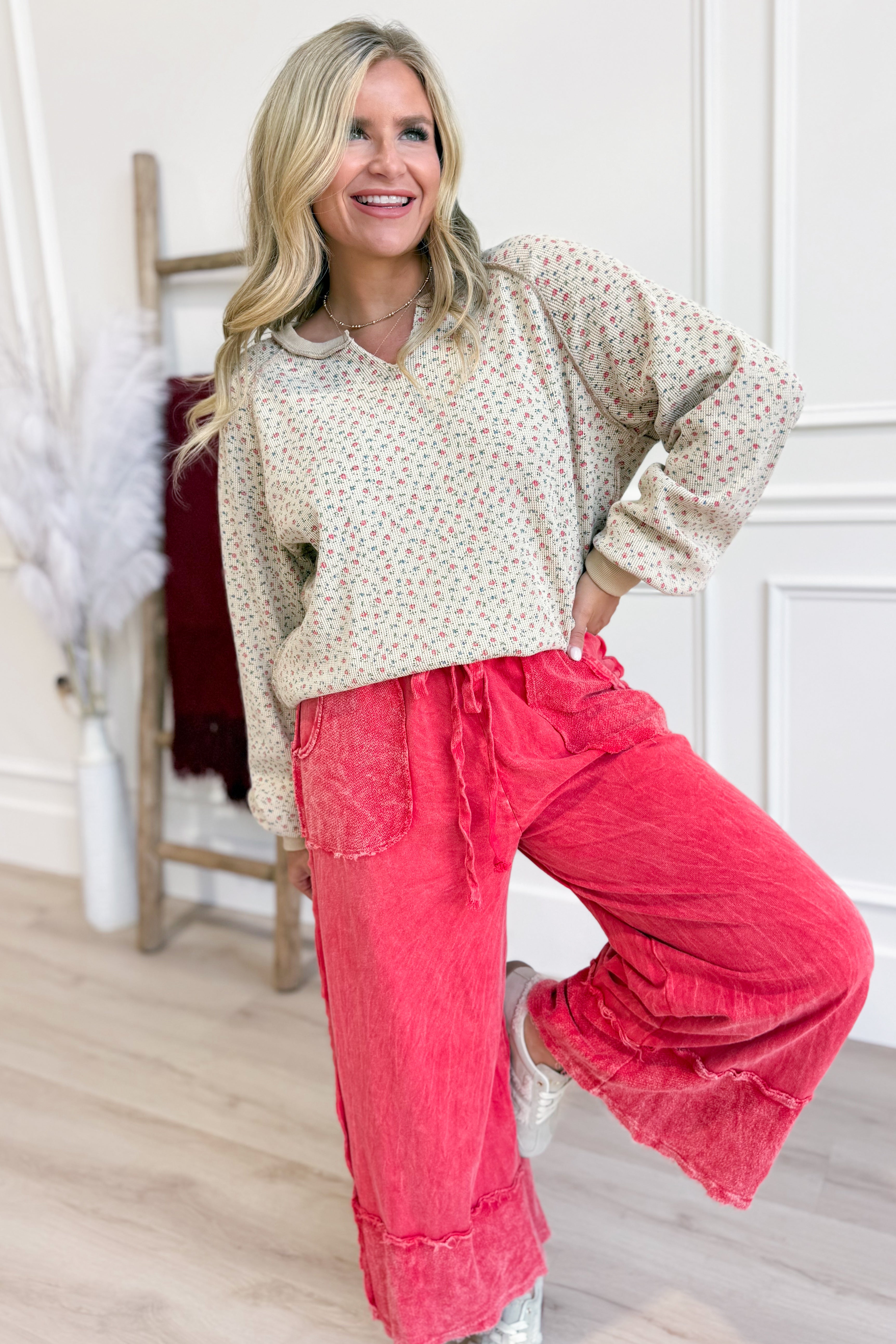 Addy Textured Floral Raglan Sleeve Top - Coremarkets