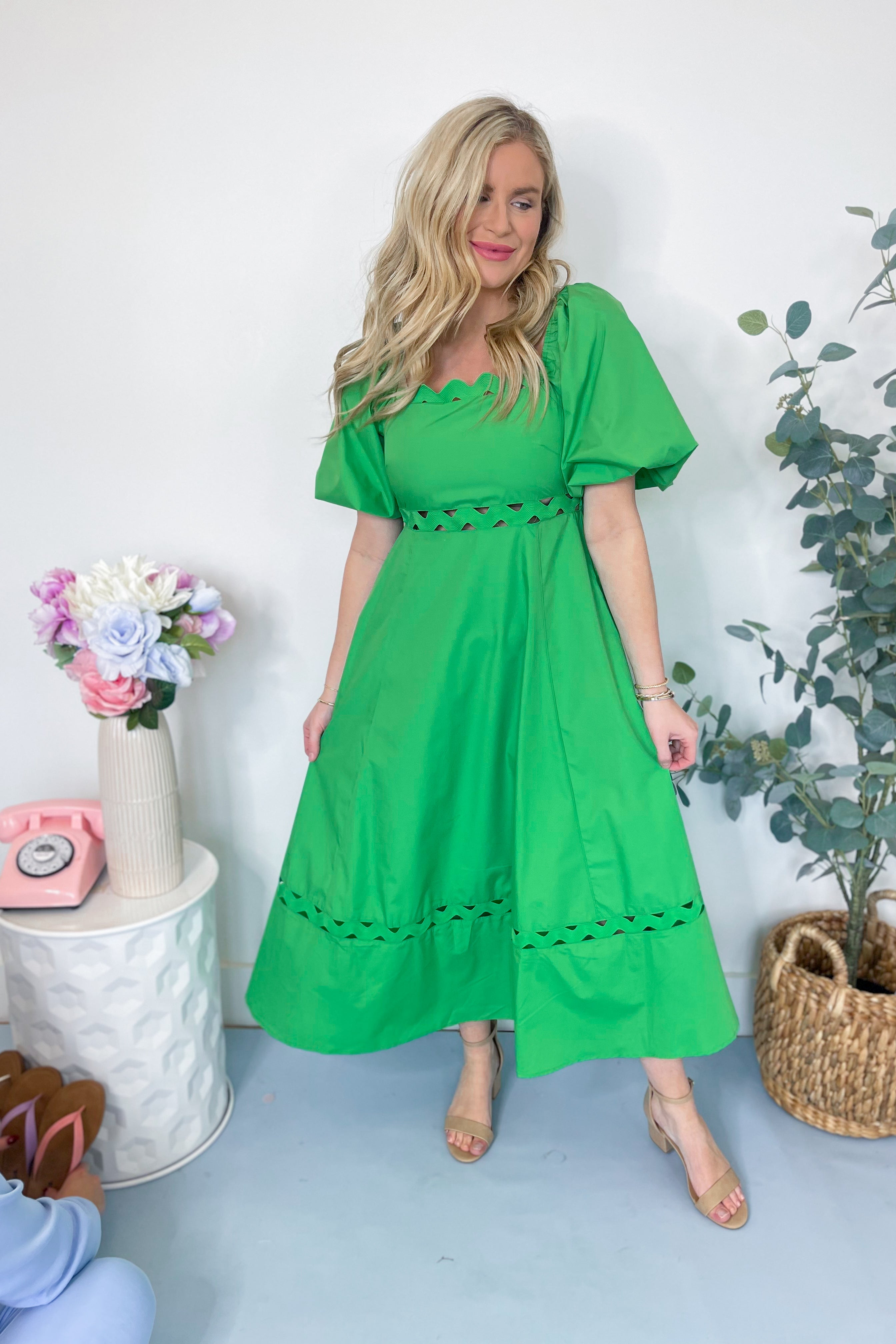 Brennley Puff Sleeve Ric Rac Trim Midi Dress - Coremarkets