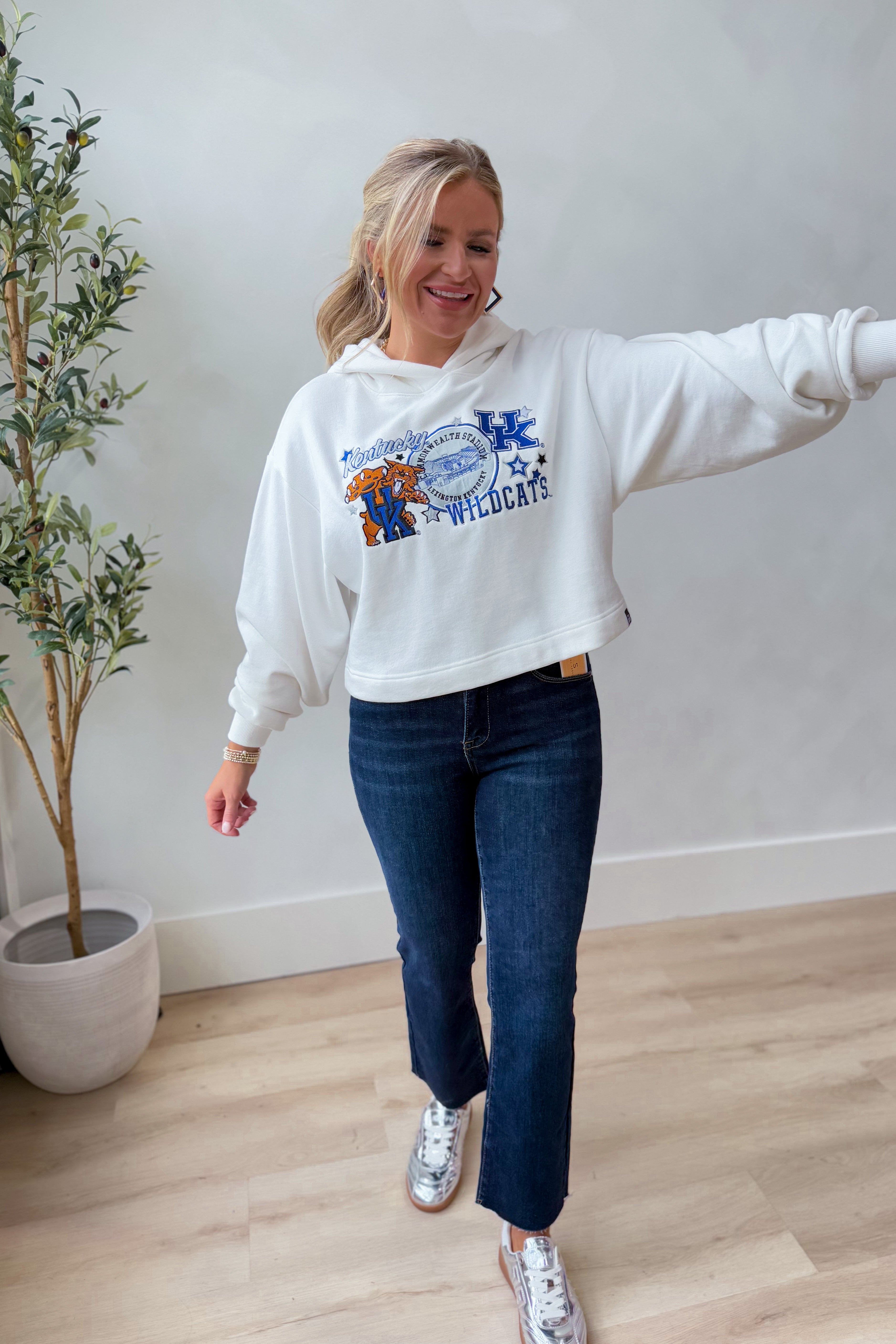 GameDay Social Kentucky Layer Patch Luxe Cropped Hoodie Sweatshirt - Coremarkets