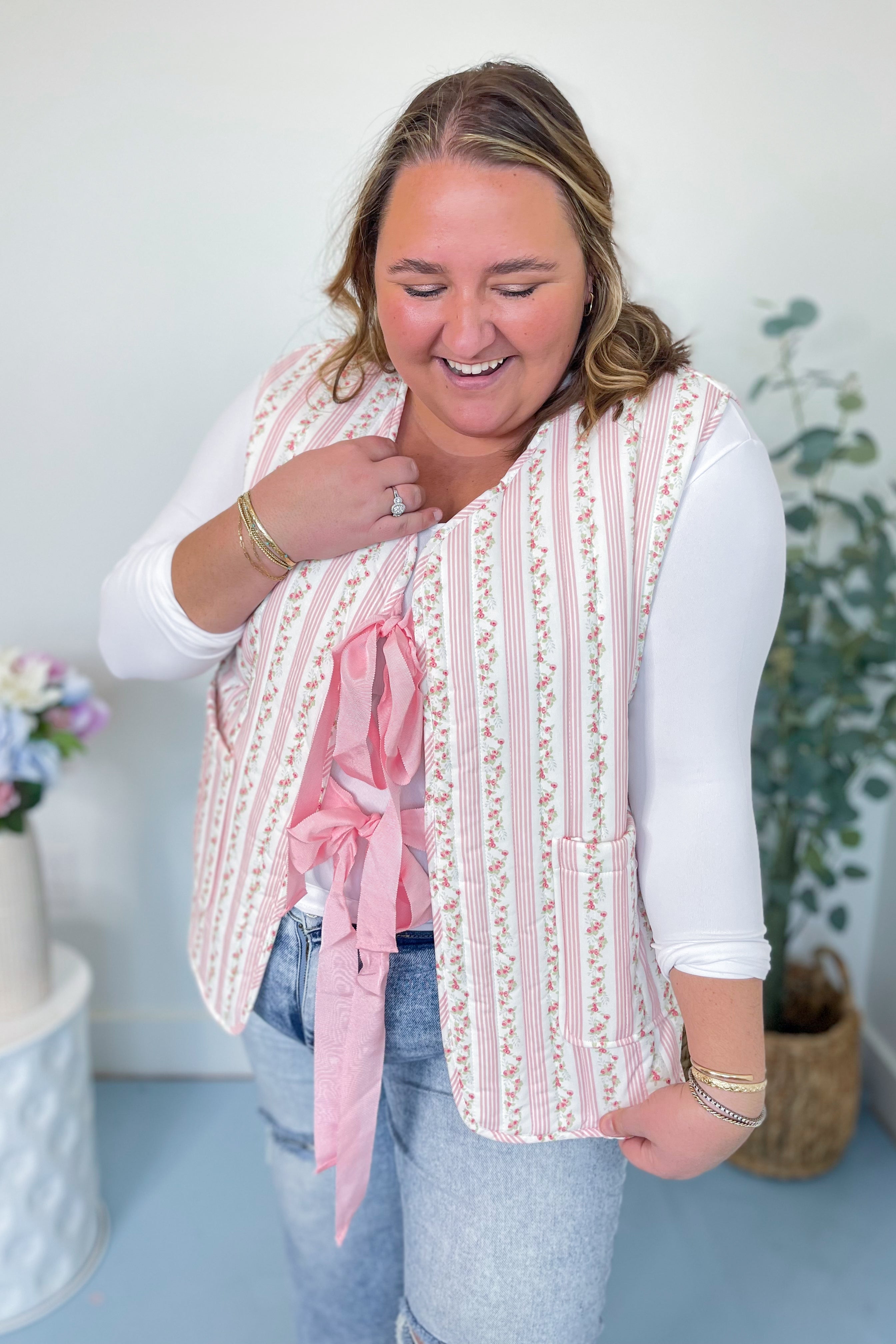 Evelynn Floral Tie Front Vest - Coremarkets