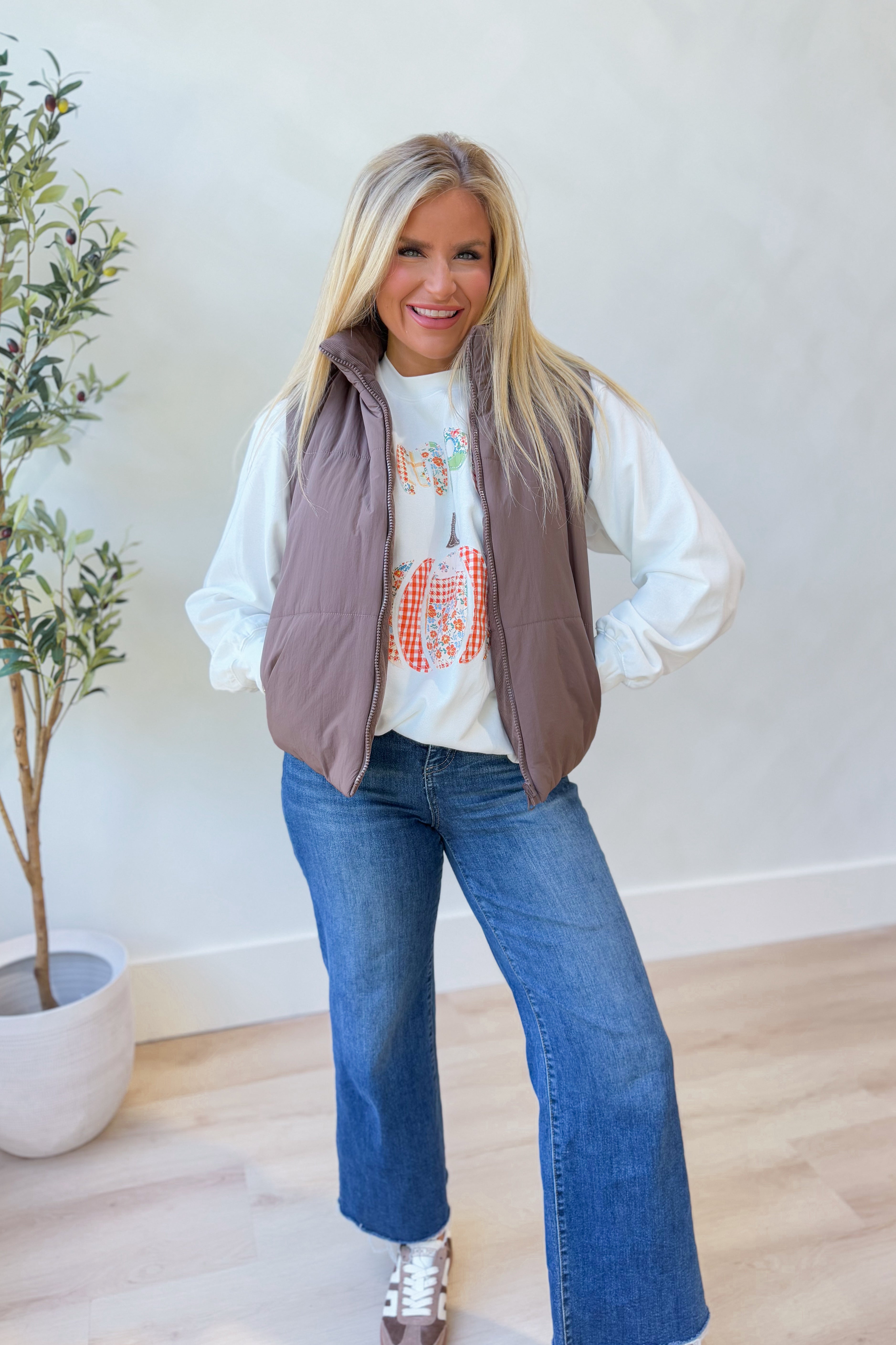 Conrad Corduroy Reversible Puffer Vest - Coremarkets