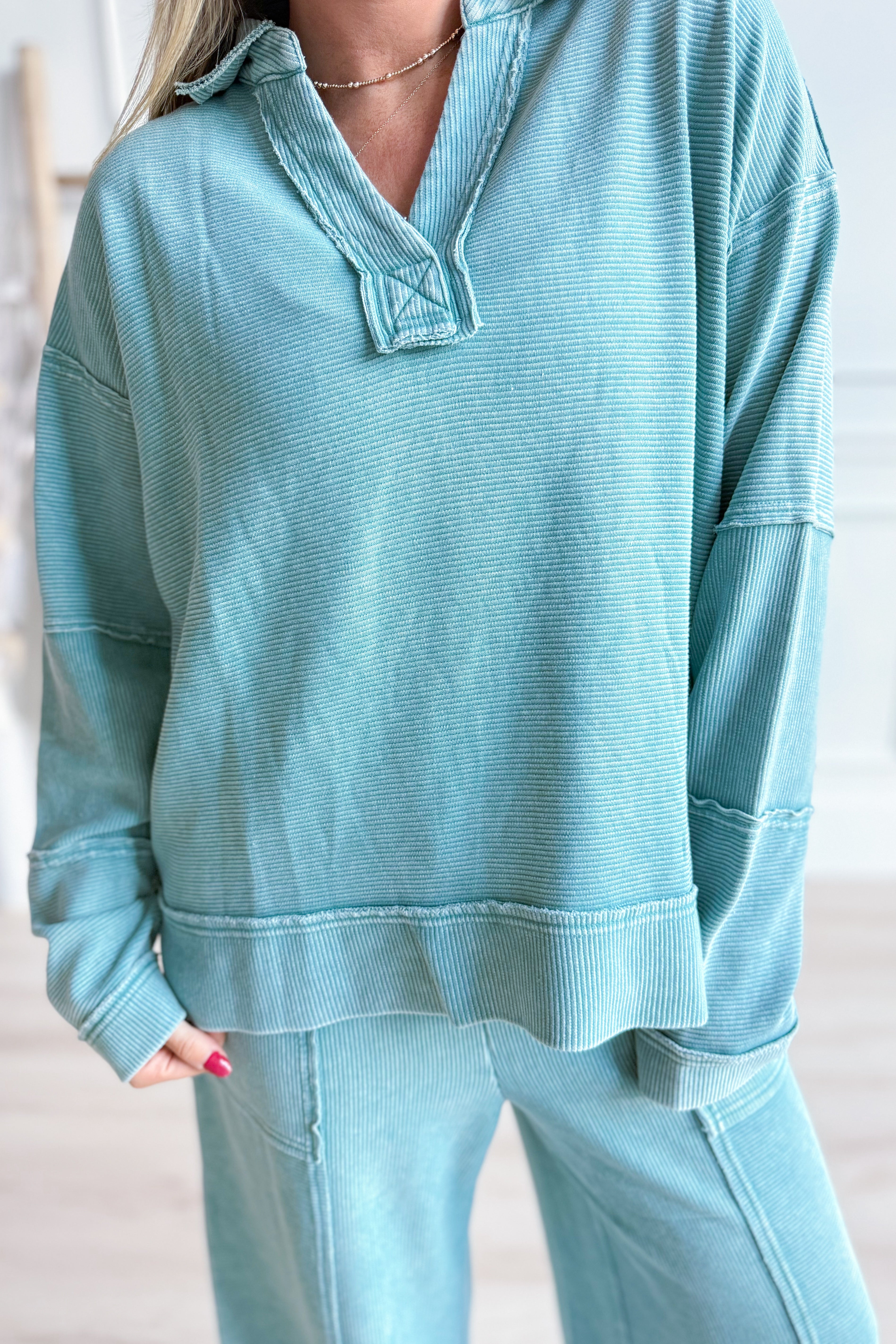Courtney Textured Thermal Collared Pullover - Coremarkets