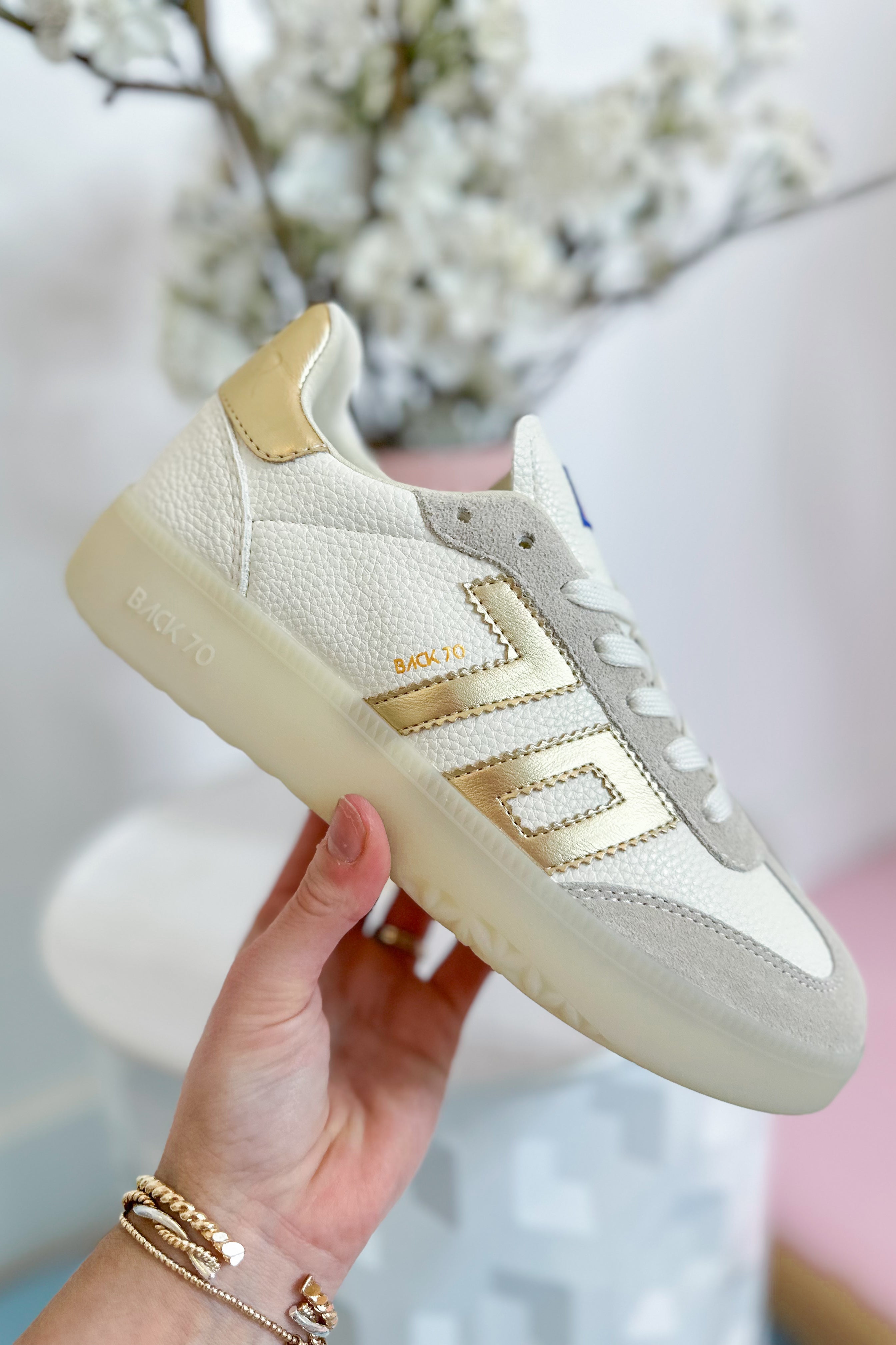BACK70 Boston 2502 Sneaker in Gold - Coremarkets