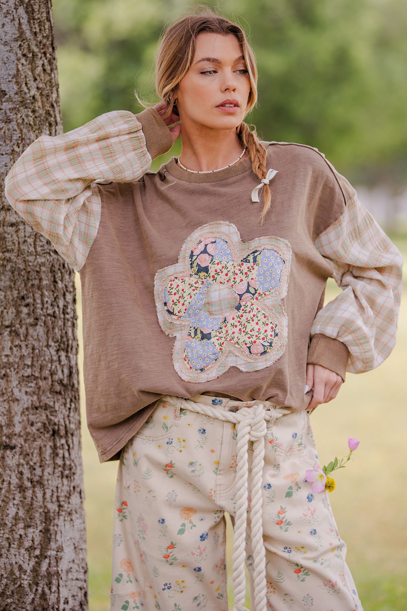 Sonya Plaid Sleeve Flower Patch Top - Coremarkets