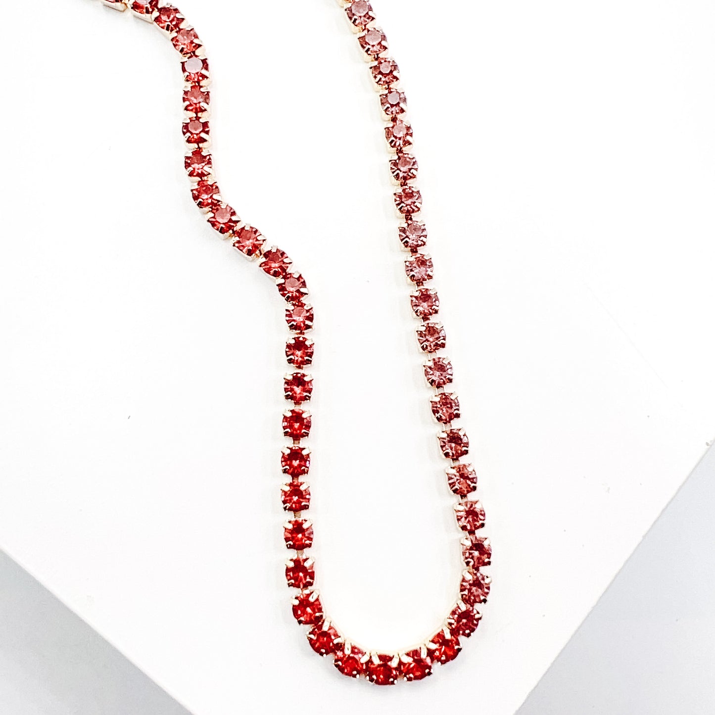 Treasure Jewels Ombre' Red/ Pink Necklace - Coremarkets